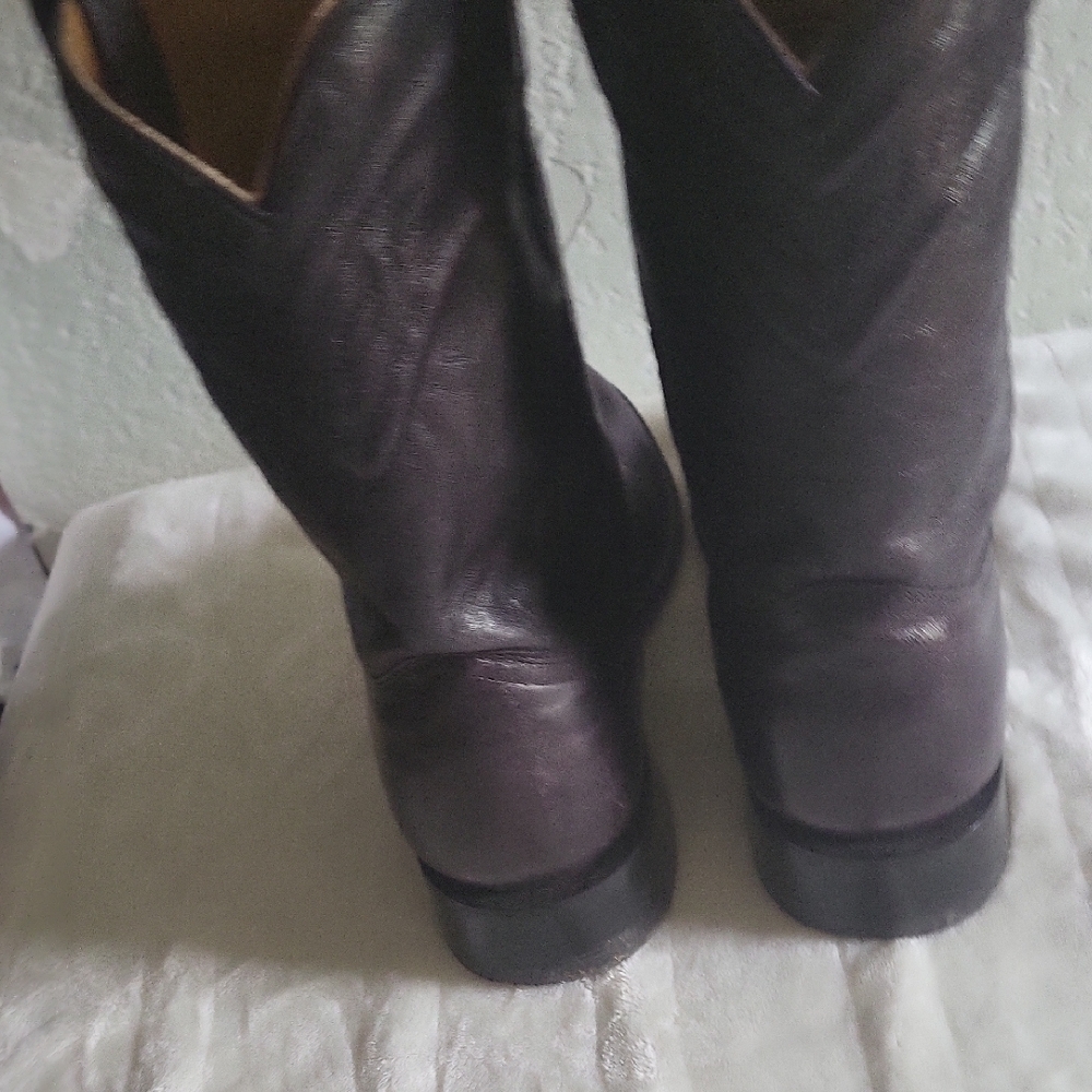 Botas - Picture 4 of 7
